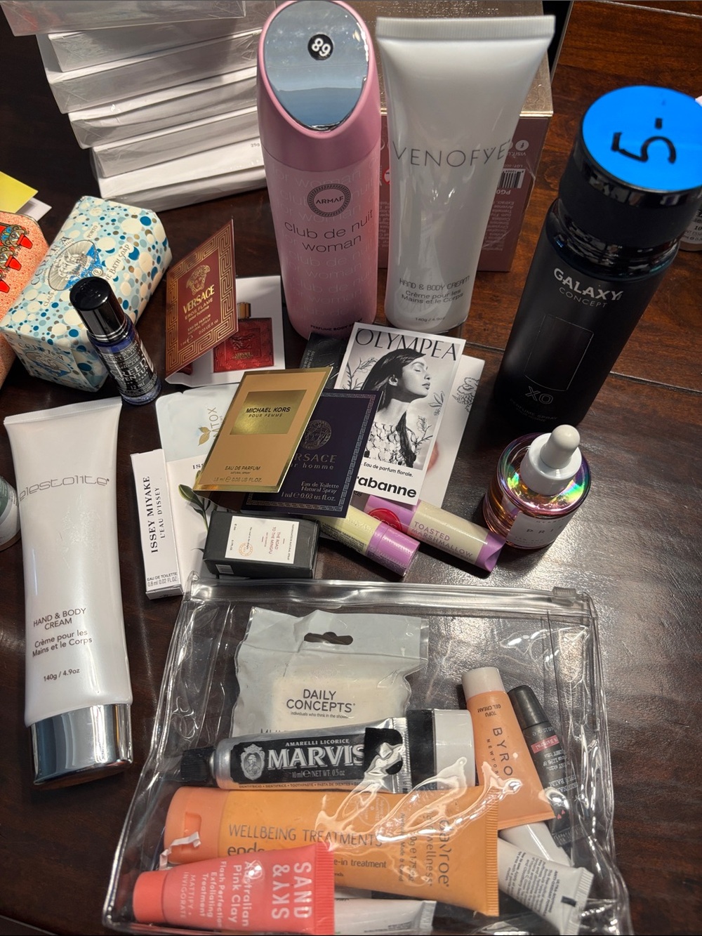 Assorted skin care , fragrance samples, Cream - over 30 pieces brand names